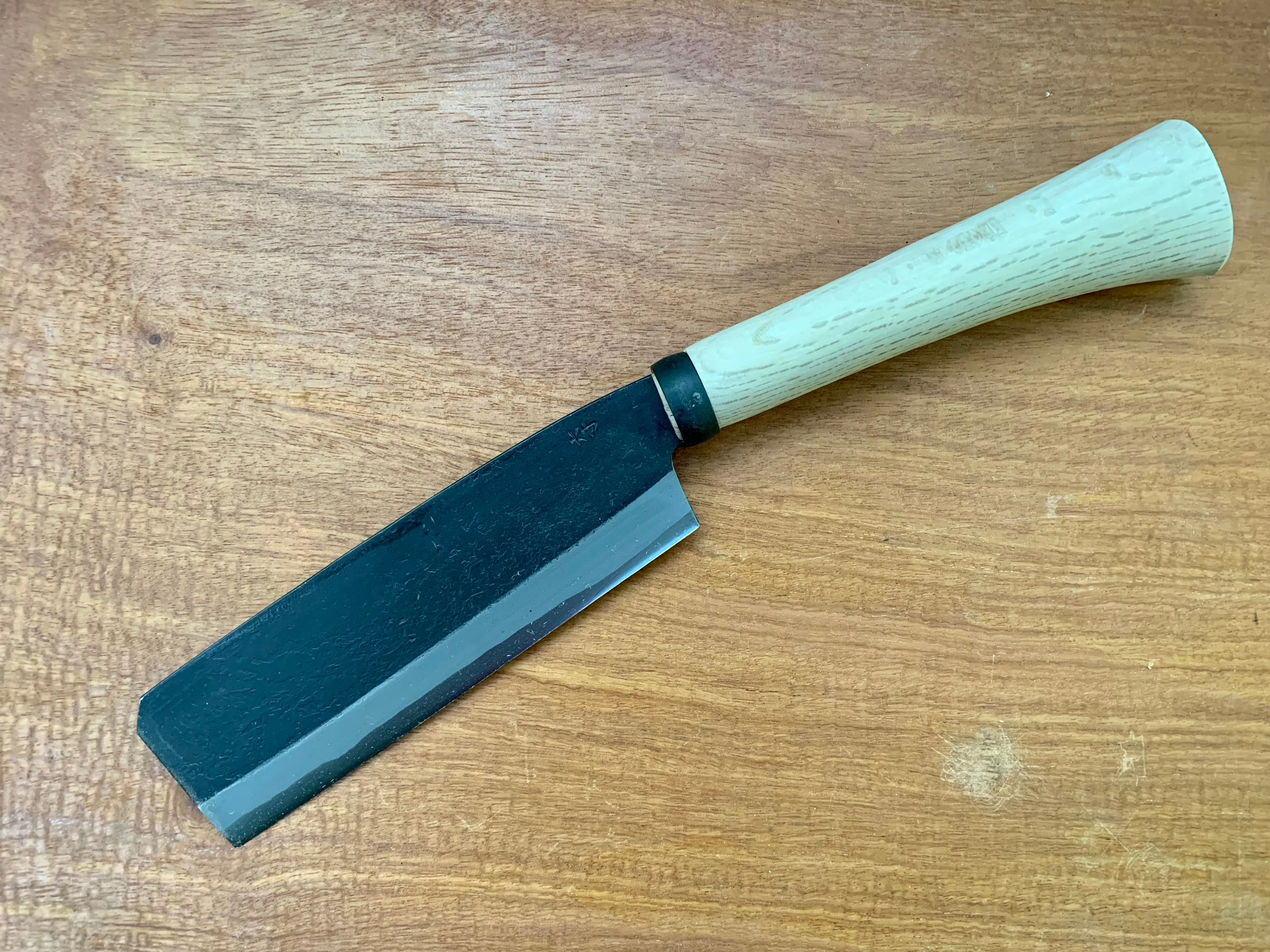 Ajikataya Jigata Hatchet Double Bevel