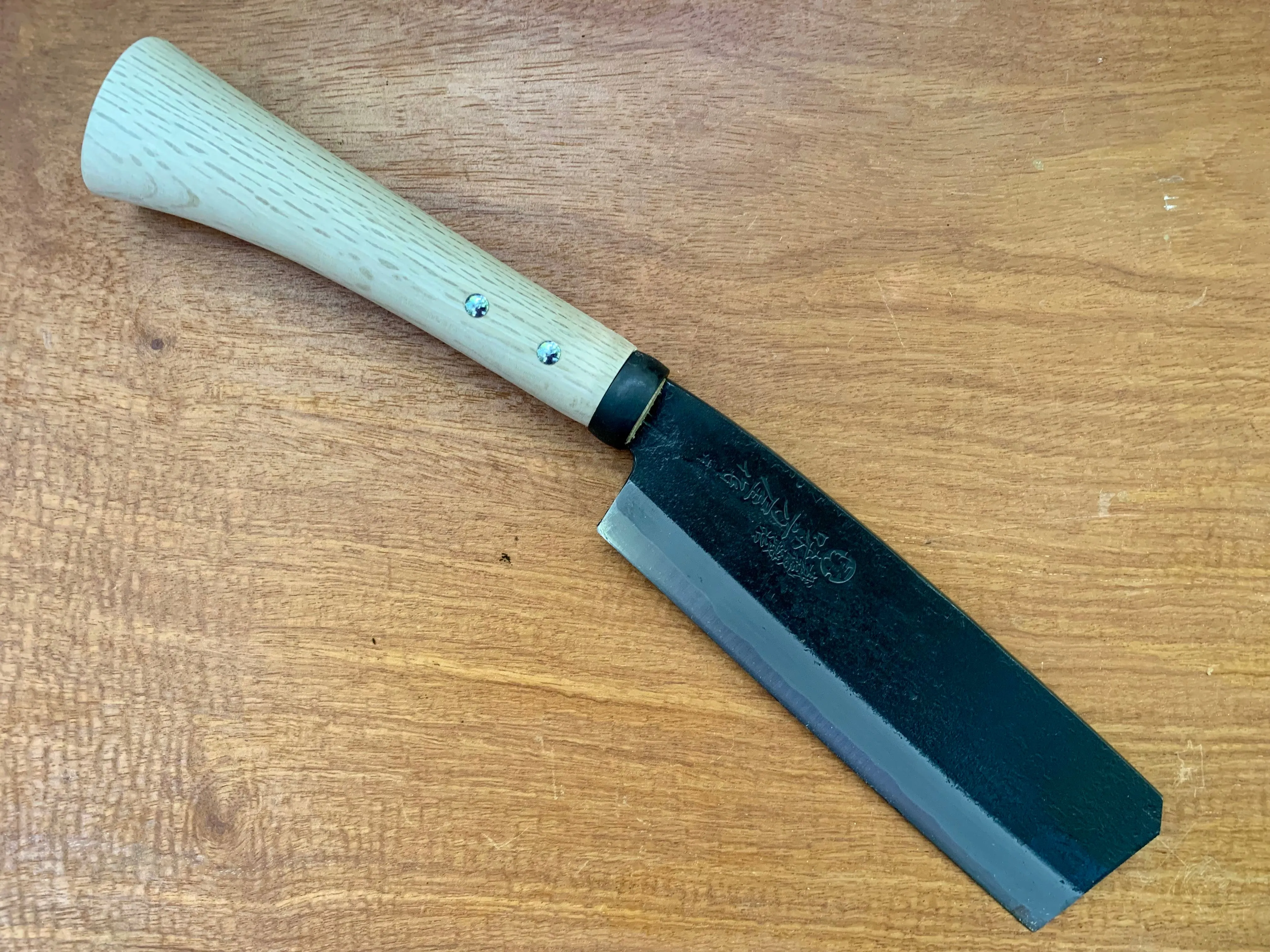 Ajikataya Jigata Hatchet Double Bevel