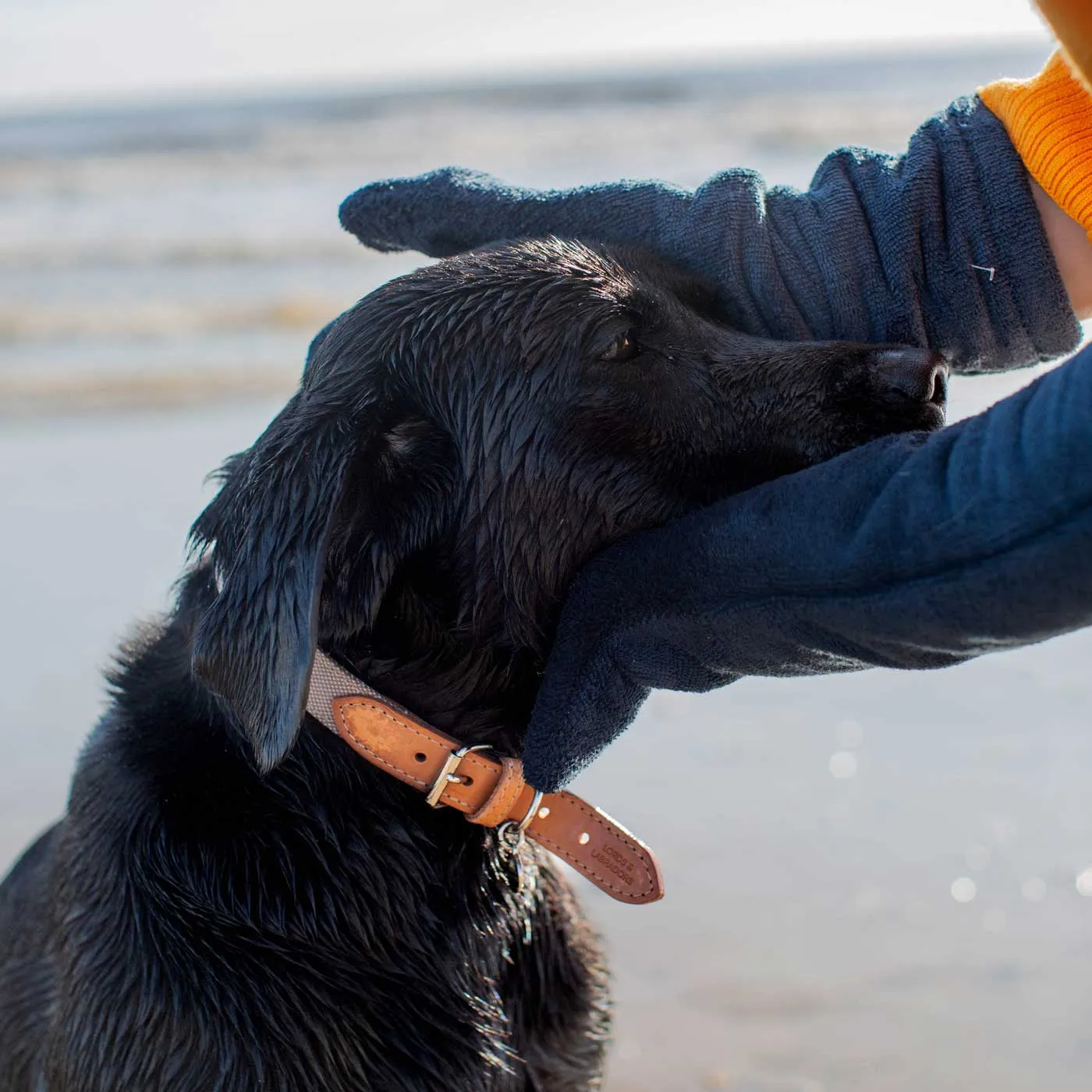 Bamboo Drying Mitts in Navy by Lords & Labradors