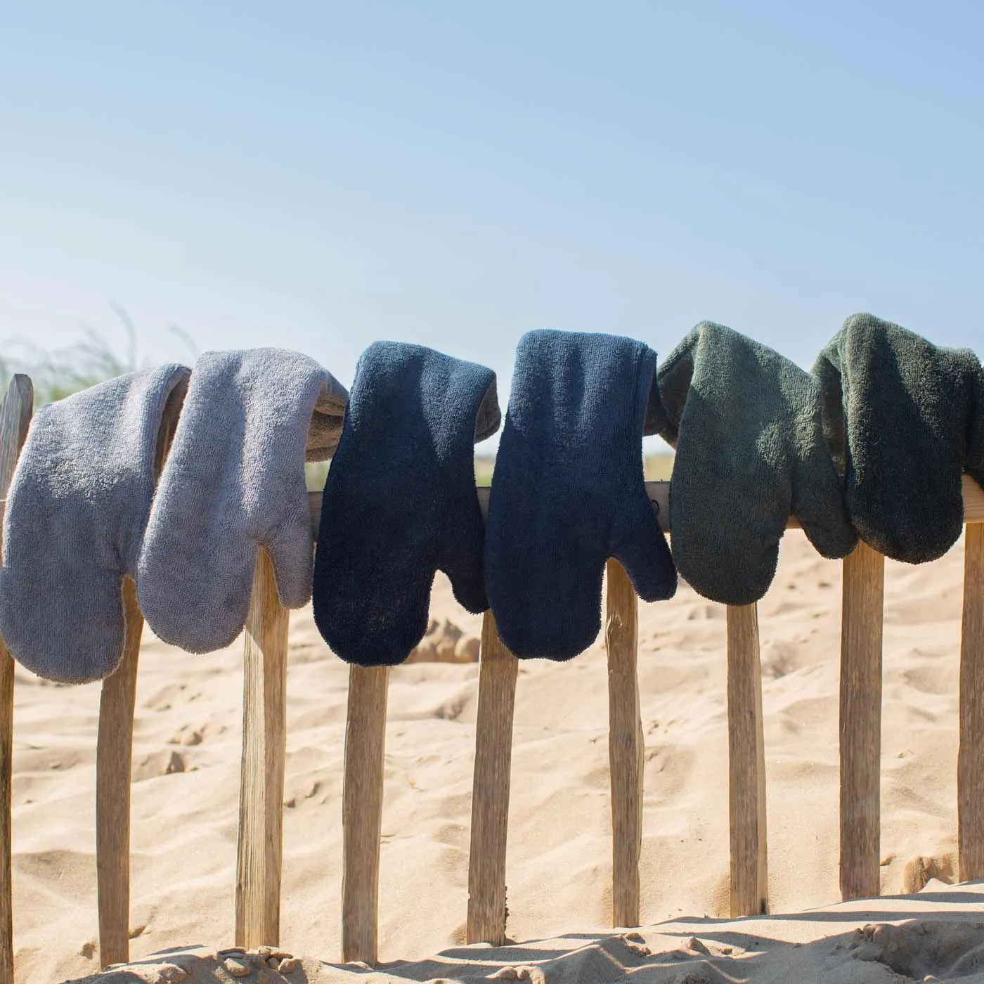 Bamboo Drying Mitts in Navy by Lords & Labradors