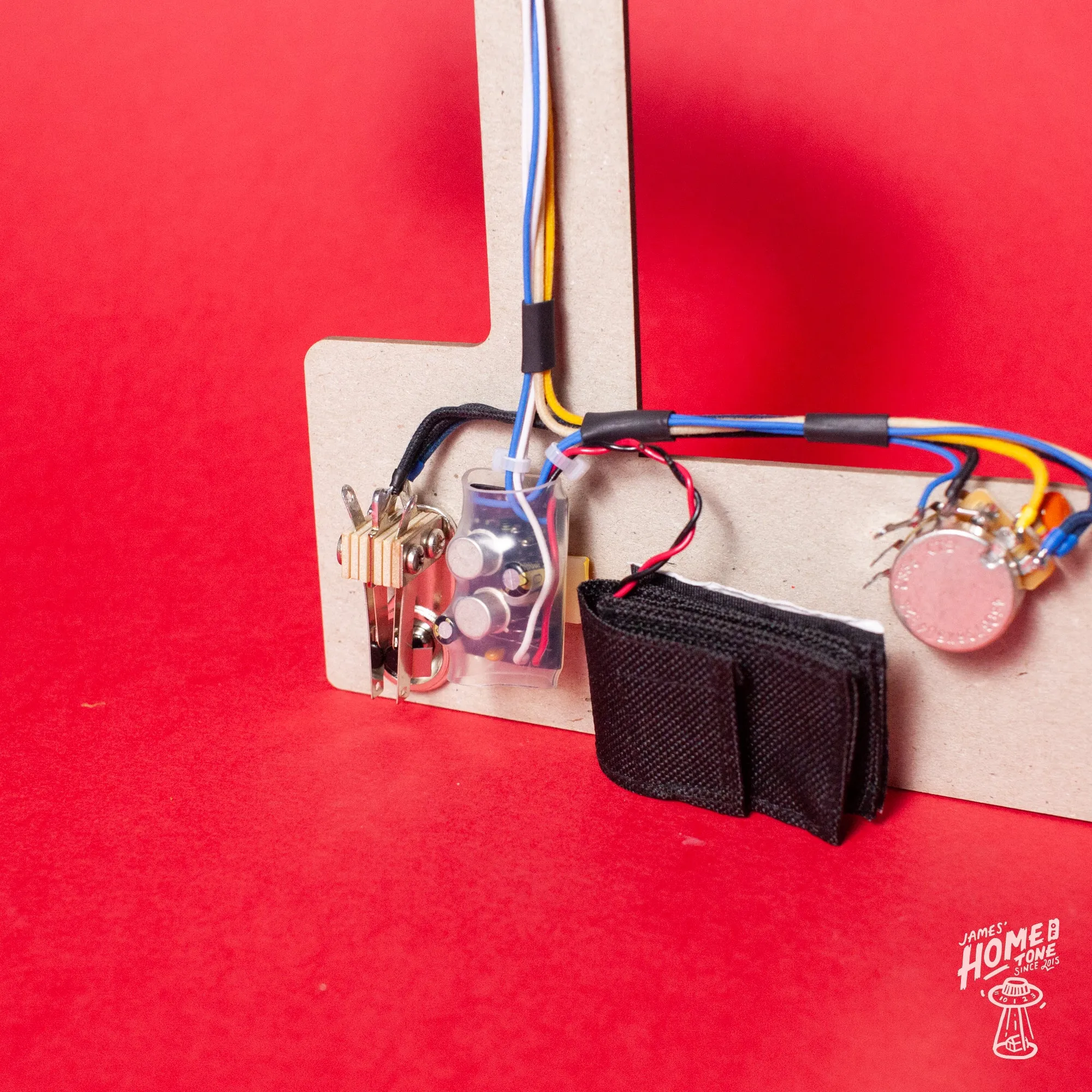 Right-Handed NRG Effects x Home of Tone Fuzzmaster - Pre-Wired Jazzmaster Wiring Harness with Si Fuzz Circuit